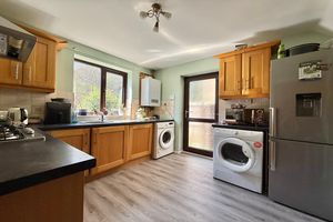 Kitchen- click for photo gallery